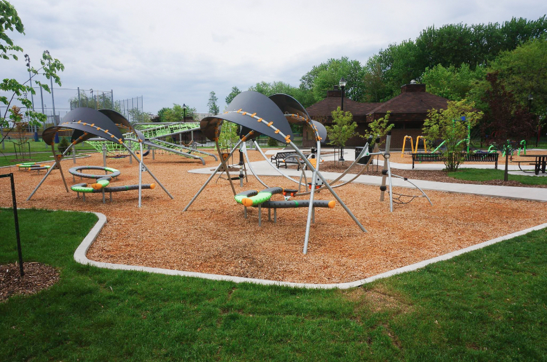 Amenities at the Pierre Elliot Trudeau Park in Thornhill, Ontario
